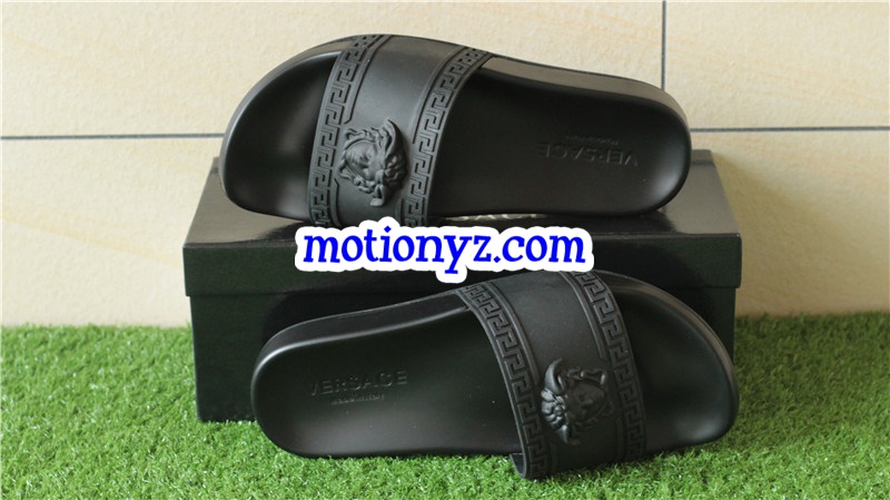 Brand Versace Black Slide